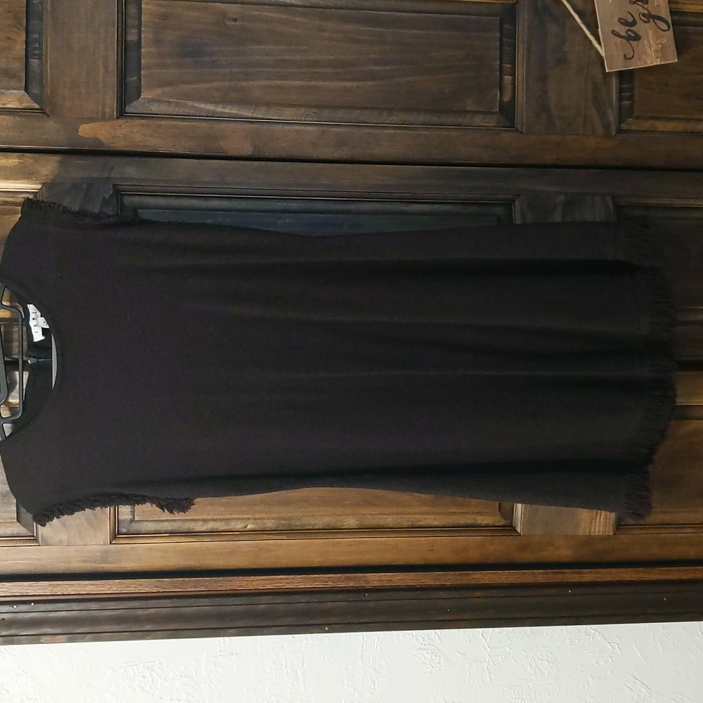 Brown blend  sleeveless knit dress.
